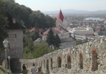 Stadtpfk. Geburt der Jungfrau Maria und Pfarrtreppe (Trencin/Trentschin)