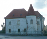 Burgruine Apponyi-Schloss und Ansitz (Oponice)