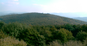 Wienerwald mit Leopold-Figl-Observatorium (Schöpfl)