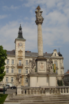 Hauptplatz mit Dreifaltigkeitssäule (Mistelbach)