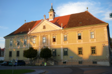 Ehem. Barnabitenkloster/Pfarrhof (Mistelbach)