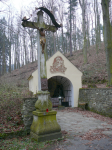 Bründlkapelle und Kreuzweg (Maria Dreieichen/Rosenburg-Mold)