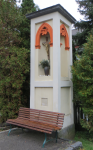 Dreieckige Steinsäule-Mahnsäule der Eingemauerten (Hainburg an der Donau)