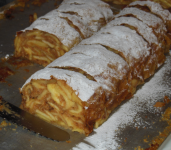 Ausgezogener Apfelstrudel (Schönbrunn)