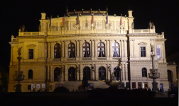 Rudolfinum und Galerie (Praha-Stare Mesto/Prager-Altstadt)