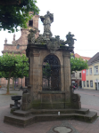 Johann-Nepomuk-Brunnen und Alexiusbrunnen (Rastatt)