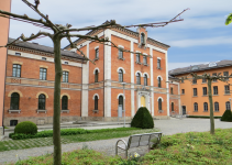 Ehem. Bahnhof und Lokschuppen  (Rosenheim)