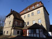 Ehem. Hallersche Schloss mit Zehentscheune (Kalchreuth)