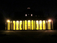 Pittville Pump Room (Cheltenham, England     )