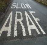 Walisische Verkehrszeichen (Wales) (Chirk bei Wrexham, Wales)