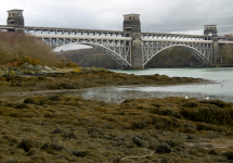 Britannia Tubular Bridge|Schachtbrücke  (Llanfairpwllgwyngyll auf Anglesy)