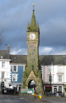 Städtischer Uhrturm  (Machynlleth, Wales)