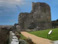 Cilgerran Castle  (Cilgerran, Wales)