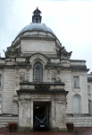 City Hall|Rathaus  (Cardiff, Wales)