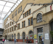 Victoria Station (Manchester, England  )