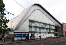 Manchester Aquatics Center  (Manchester, England  )