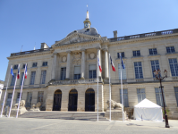 Hotel de Ville (Chalons-en-Champagne (FR-GES))