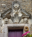 Hotel de Ville und Maison au mouton (Chateauneuf-en-Auxois (FR-BFC))