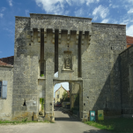 Porte du Bourg (Flavigny-sur-Ozerain (FR-BFC))