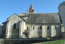 Eglise Saint-Aubin (Treves bei Genes-Val-de-Loriet (FR-PDL))