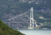 Hardangerbrücke (Ulvik)