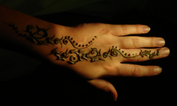 Henna Tattoo (Dubai-Stadt in Arab.Emirate)